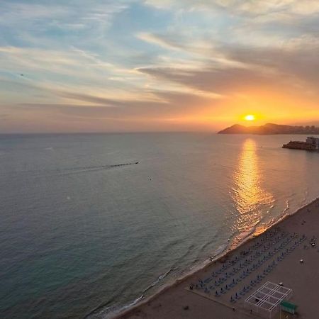 Estupendo Apartamento En Planta 23 Primera Linea Benidorm Eksteriør bilde