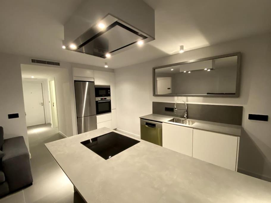 Estupendo Apartamento En Planta 23 Primera Linea Benidorm Eksteriør bilde