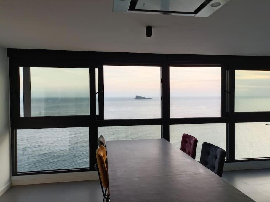 Estupendo Apartamento En Planta 23 Primera Linea Benidorm Eksteriør bilde
